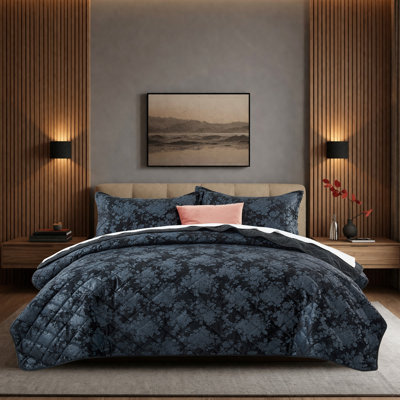 Embossed Velvet Bedspread Set – Lightweight Quilt Set With Pillowcases