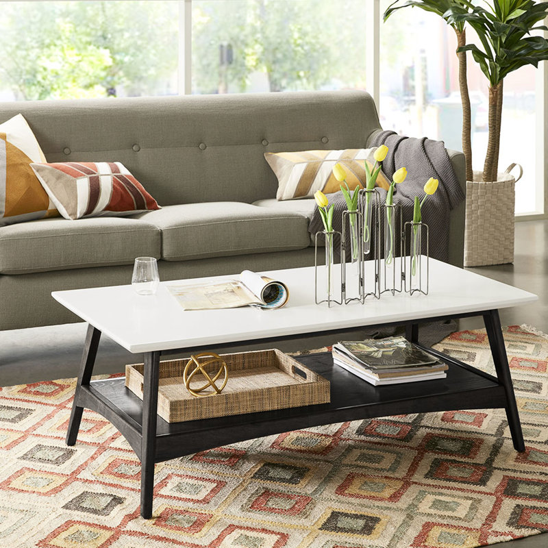 Table basse intrigante avec structure et tablette en bois massif, contraste deux tons, assemblage requis, l 48 po x P 24 po H 17 po
