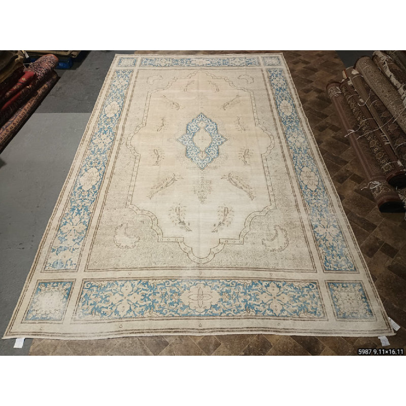 Tapis rectangulaire en laine 10 pi x 17 pi