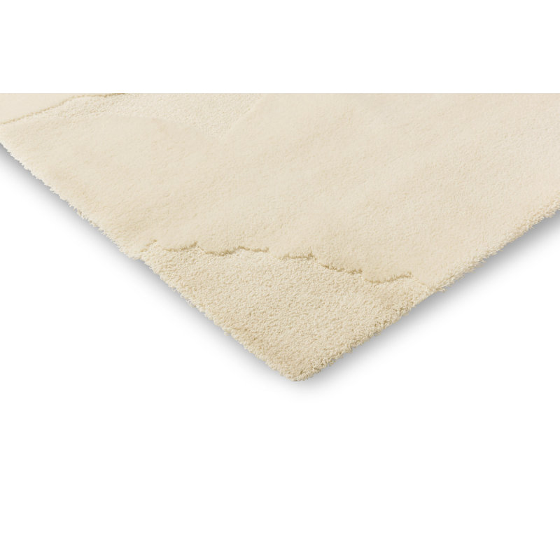 MAR Iso Unikko, Rectangle 5'7" x 7'10"