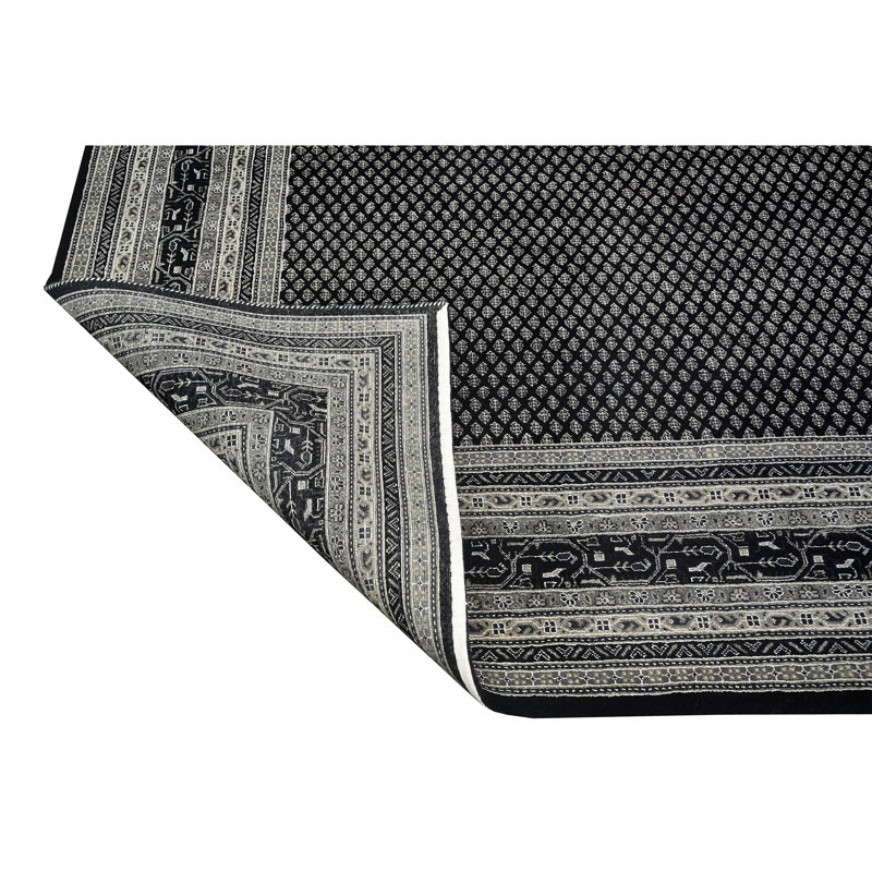 Hand Knotted Geometric Area Rug in Black/White