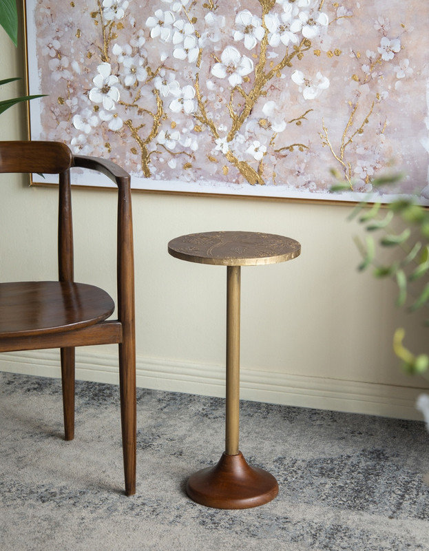 Table d'appoint mince en laiton 11,8 x 11,8 x 24 po avec plateau texturé doré et base en bois