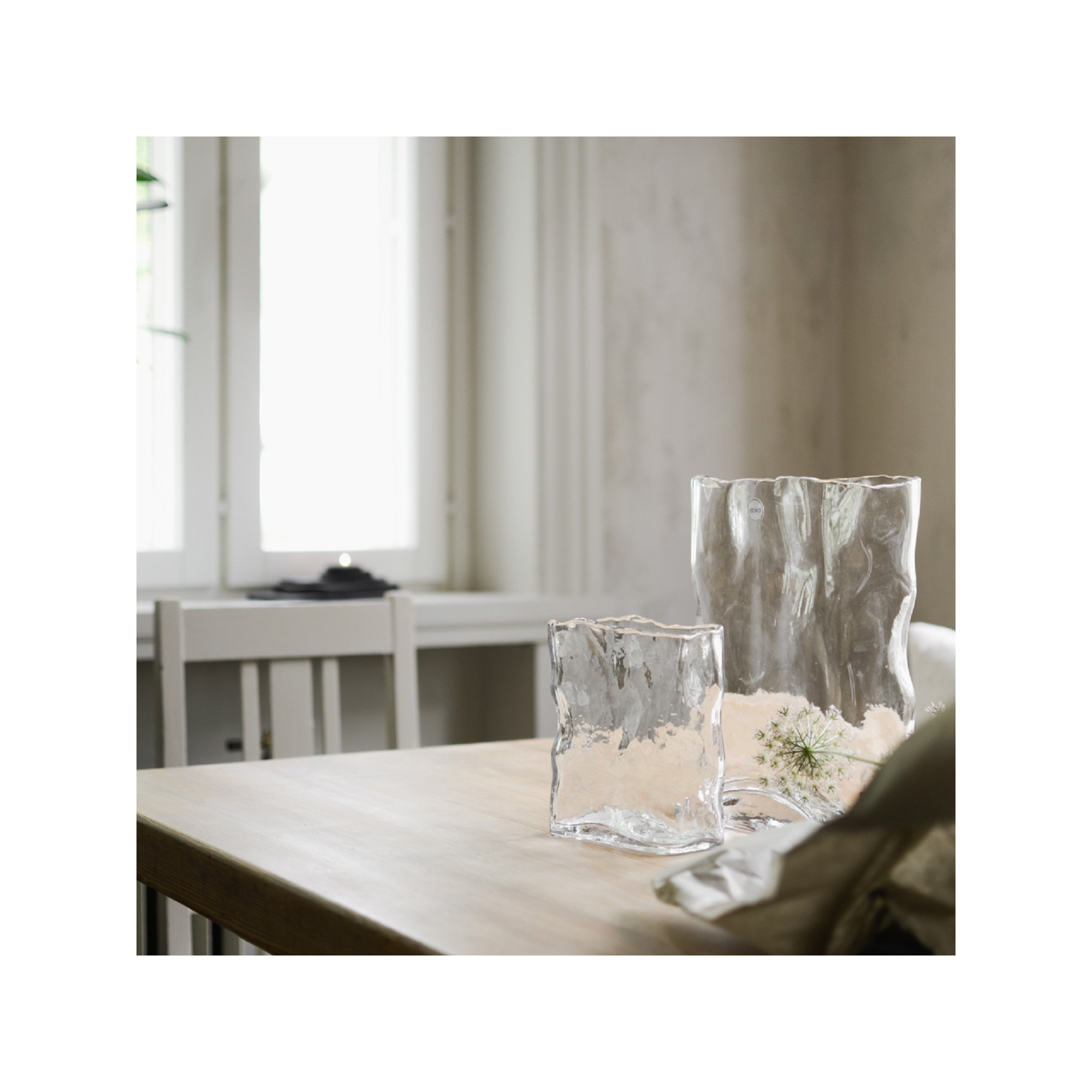 Filia Glass Table Vase, Clear, 11.1" H x 7.87" W x 4.33" D
