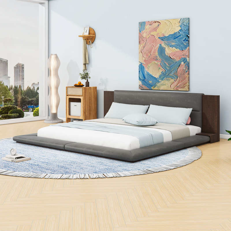 Lit plateforme tapissier en velours avec tablettes et tête de lit Modern Modern, Très grand lit