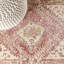 Tapis rose avec médaillon géométrique décoratif Peregrine-467013890
