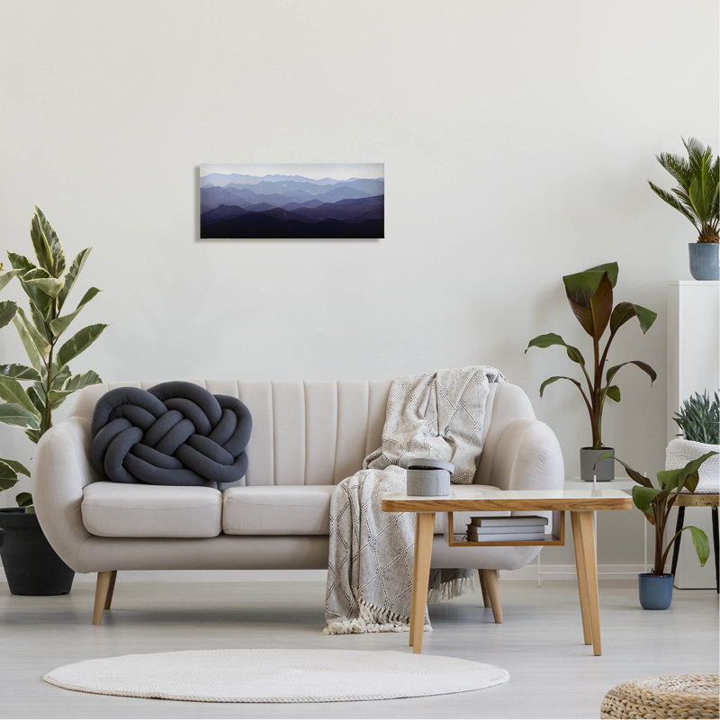 «Panoramic Mountains Layered Peaks» par Ryan Fowler - impression sur toile tendue, H 10 po x l 24 po x P 1,5 po