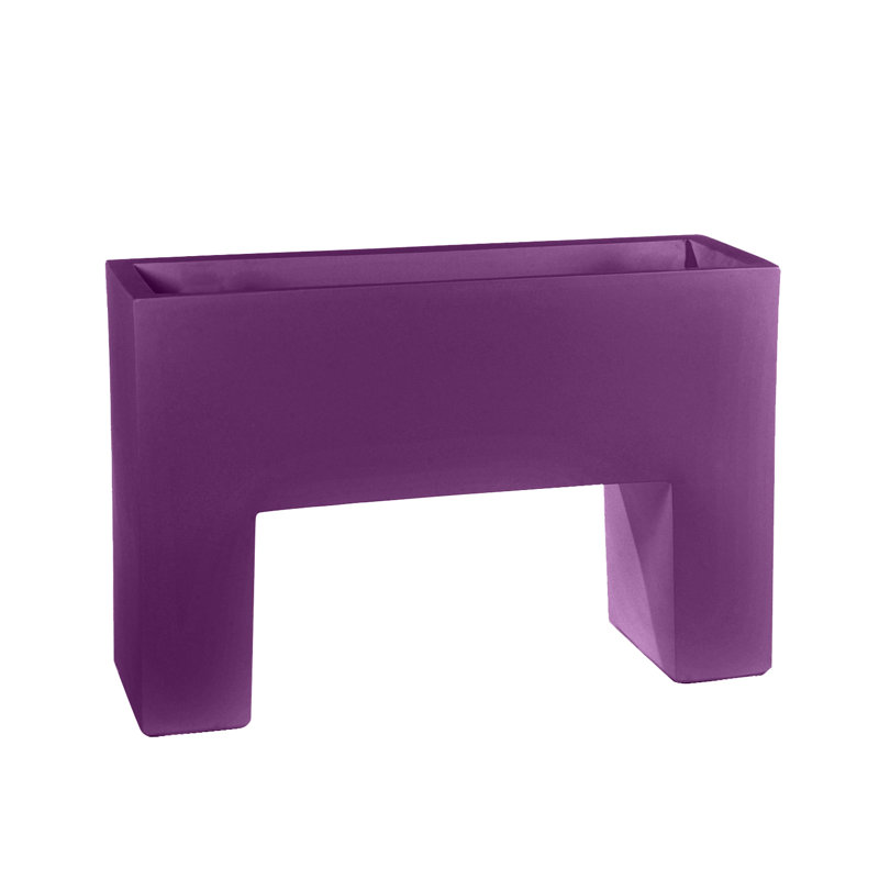Muro Resin Elevated Planter, 32" H x 47.25" W x 15.75" D, Black