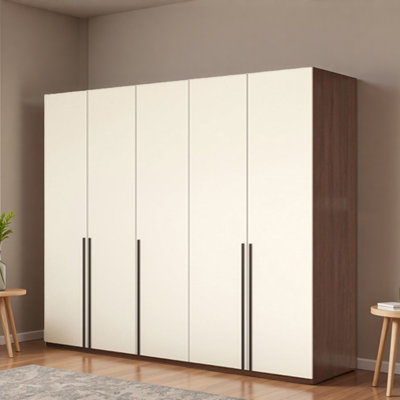 Fresh And Simple Wardrobe