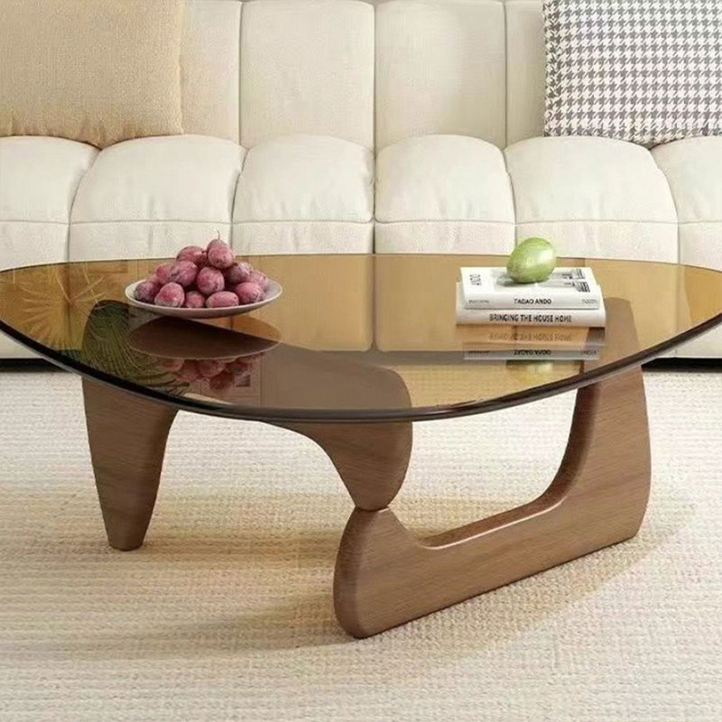 Table basse triangulaire Smoke Glass, H 15,75 po x L 44,88 po x l 32,28 po, Brun
