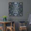 "Motif sur fond bleu" par Alonzo Saunders-1594851683