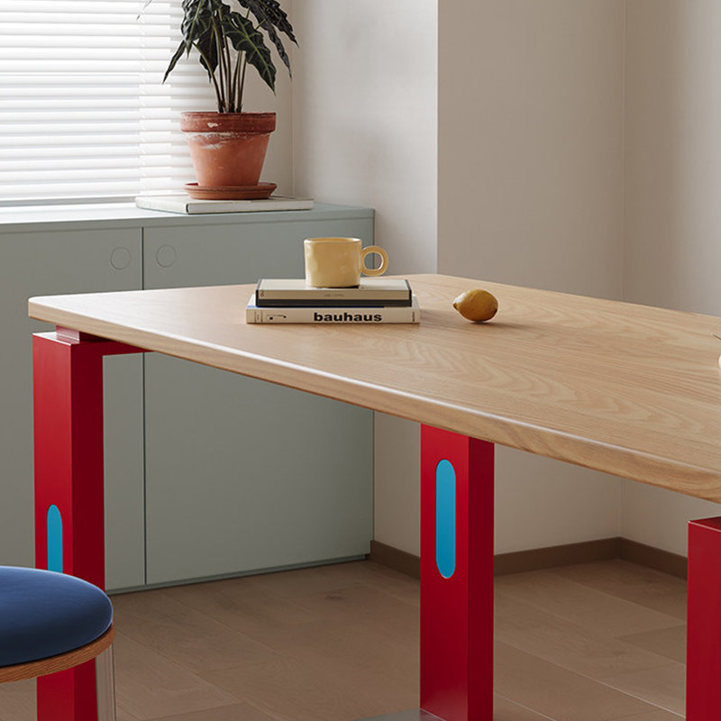 Bureau multifonctionnel aux couleurs vives, H 29,52 po x l 70,86 po x P 31,49 po