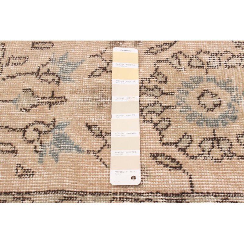 Tapis kaki clair rétro Jorja 6 pi 5 po x 10 pi 0 po