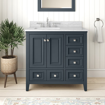 Meuble-lavabo au fini gris acier avec plateau en carrare naturel