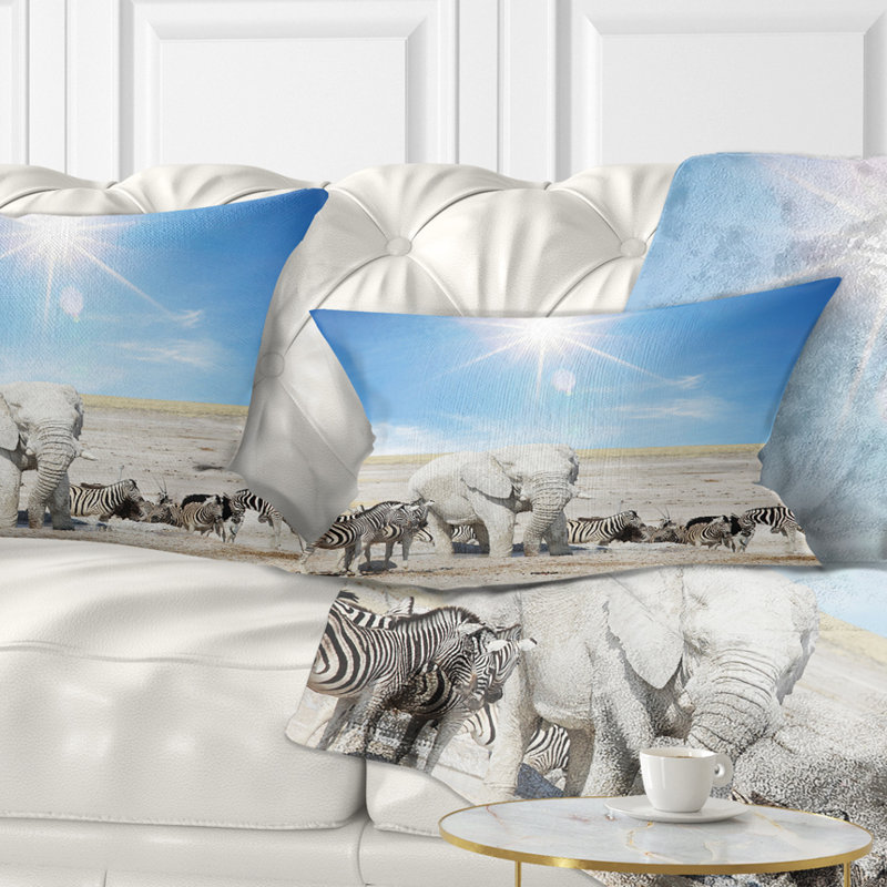 Coussin lombaire  Abstract Elephant and Herd of Zebras