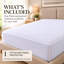 Protège-matelas ajusté et imperméable Continental Bedding Terry avec surface douce et respirante et poche profonde de 18 po-120879780