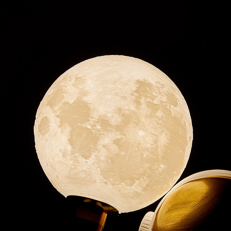 Astronaut Table Lamp With LED Light