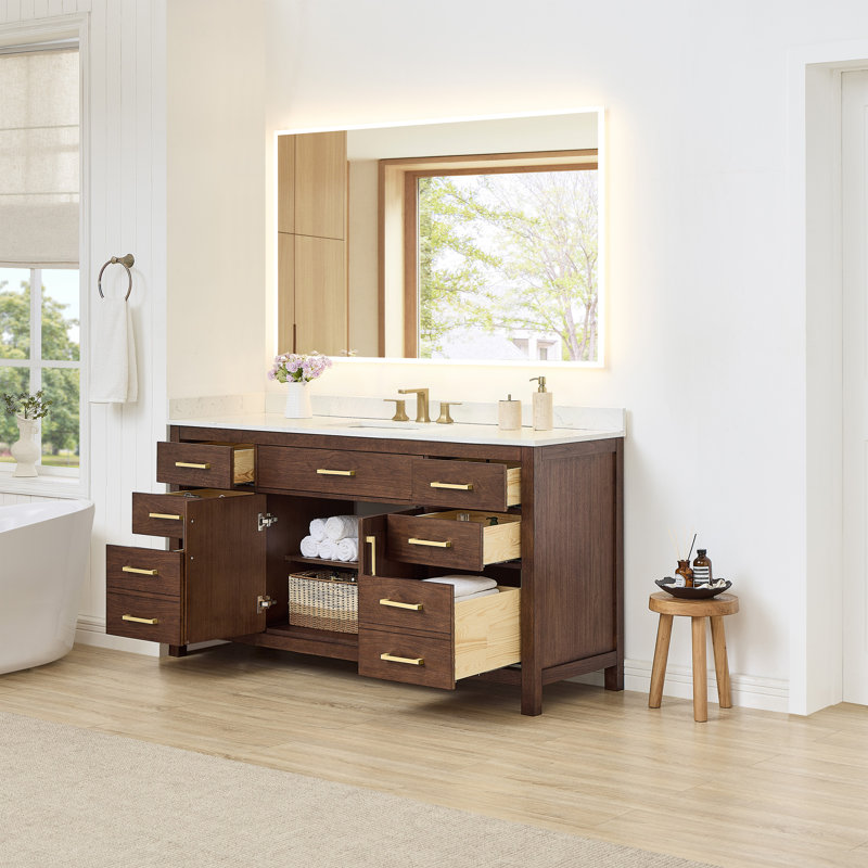 Ensemble de meuble-lavabo simple 66 po Beckett, Carrara Cultured Marble Counter, Noyer foncé avec bordure dorée brossée