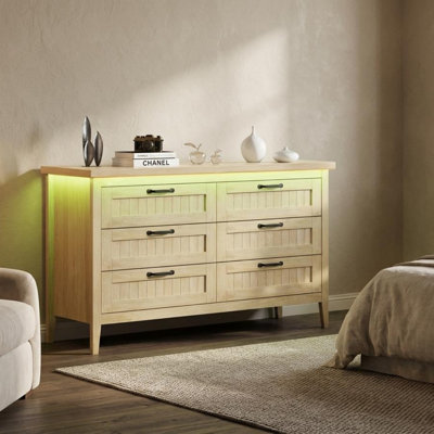 Organisateur de commode en bois moderne pour chambre à coucher, placard et salon, commode peu encombrante avec station de charge et lumières à DEL RVB