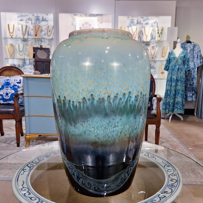 Porcelain Vase Transition Glaze