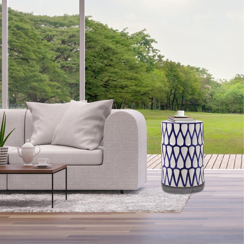 Charmant tabouret en céramique pour une utilisation polyvalente à l'intérieur et à l'extérieur