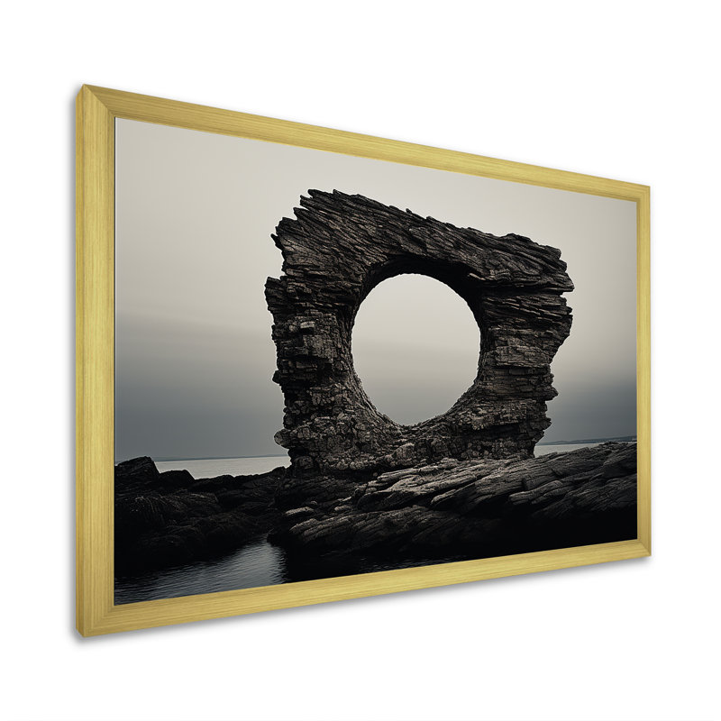 «Black Stone Geode Scenery Minimalisme» sur toile, Cadre doré simple, H 24 po x l 32 po x P 1 po