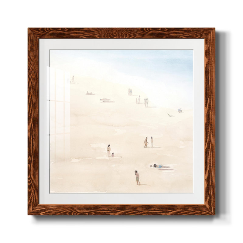 Beach Goers I-Premium, reproduction encadrée - prête à être accrochée, H 31,5 po x l 31,5 po x P 1,5 po, Blanc