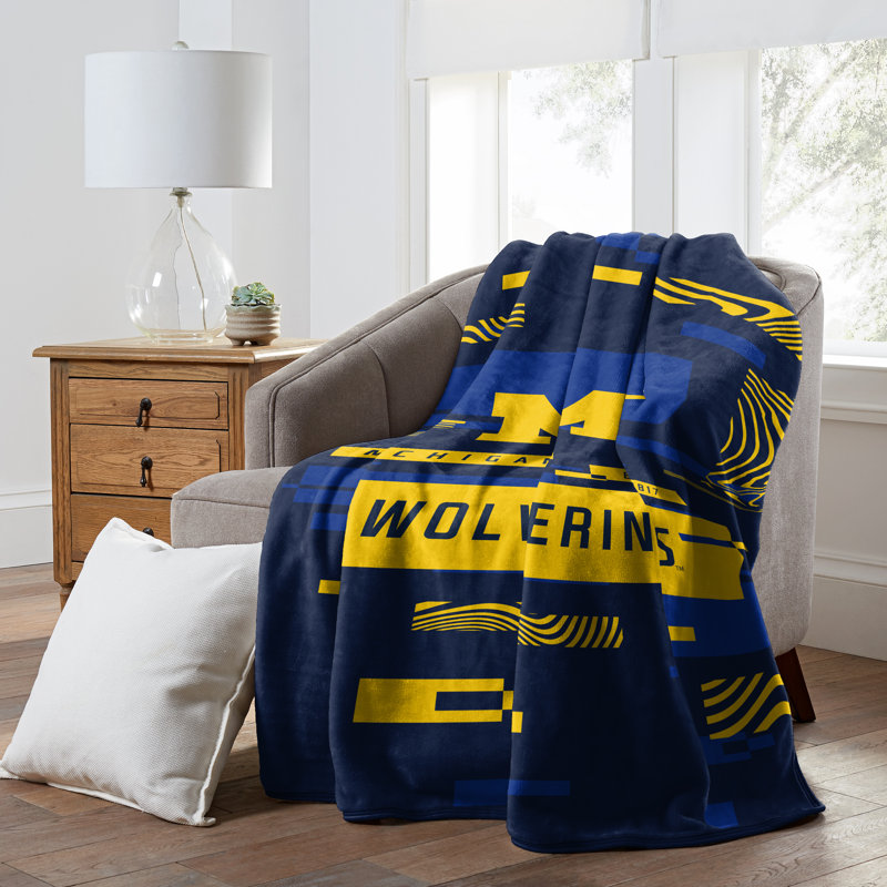 Throw Blanket, Black/Yellow, Michigan Wolverines