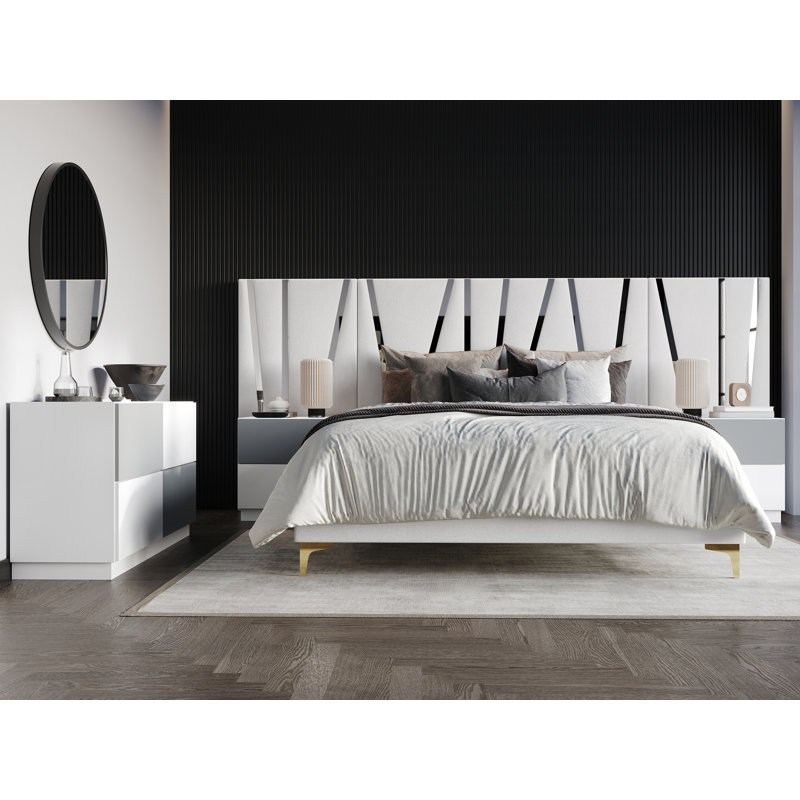 Zoelys Piece Bedroom Set, Queen