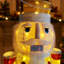 Décoration de Noël extérieure de 1,5 m (5 pi) : Casse-Noisette en pain d'épices pliable avec lumières DEL blanc chaud.
