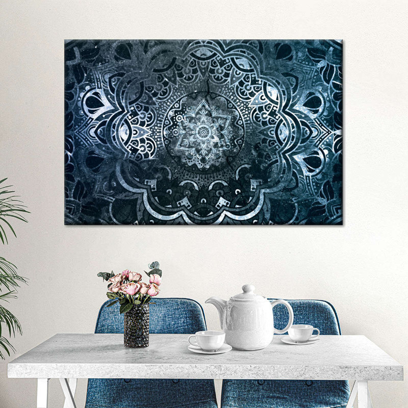 Mandala envoûtant sur toile, H 24 po x l 36 po
