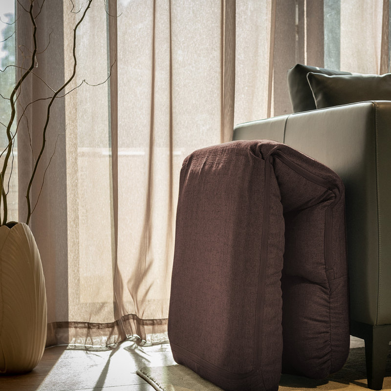 Chaise de jeu pour le sol, Café