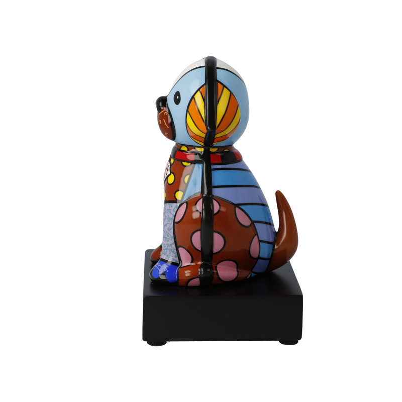 Figurines & Sculptures
