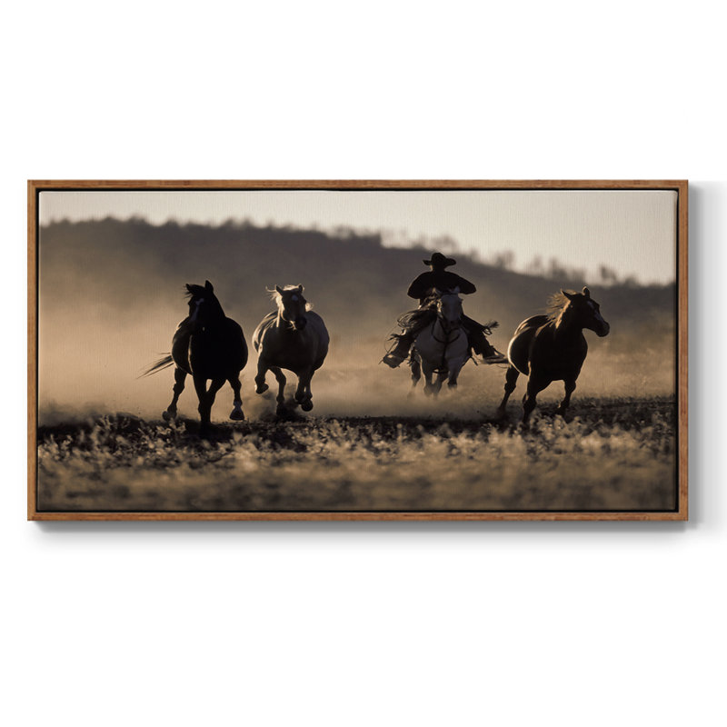 Ranchers Ride- Gallery encadrée -Prêt à suspendre, H 25 po x l 49 po, Noyer