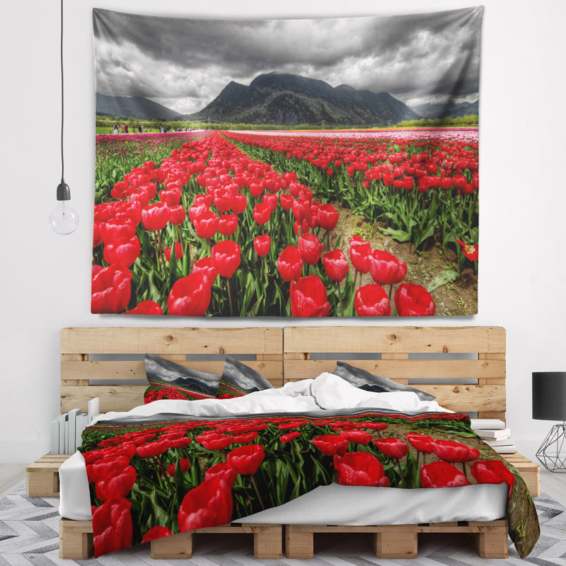 Rangées en polyester de tapisserie tulipes éclatantes avec accessoires suspendus inclus, H 32 po x l 39 po