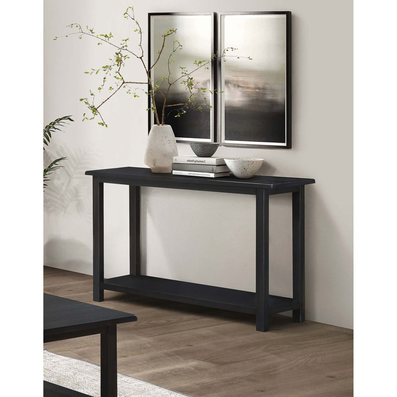 Console de style campagnard avec tablette inférieure intégrée