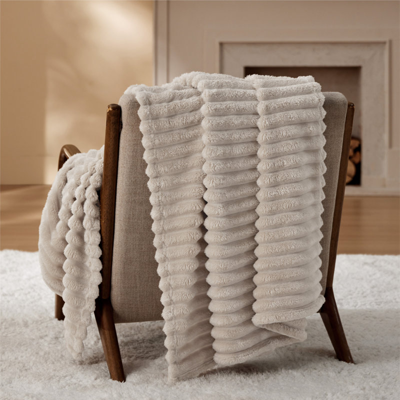 Couverture en flanelle de lits pour lit simple / simple TG pour filles, couverture douce et confortable de 300 g / m² pour dortoir et décoration intérieure, lin beige, cadeau toutes saisons
