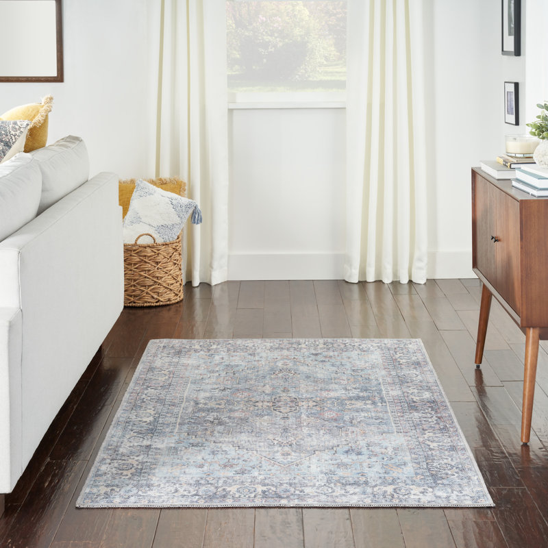 Tapis oriental rectangulaire en polyester lavable à la machine 8 pi x 10 pi Quillin, Rectangle 5 pi 3 po x 7 pi 3 po