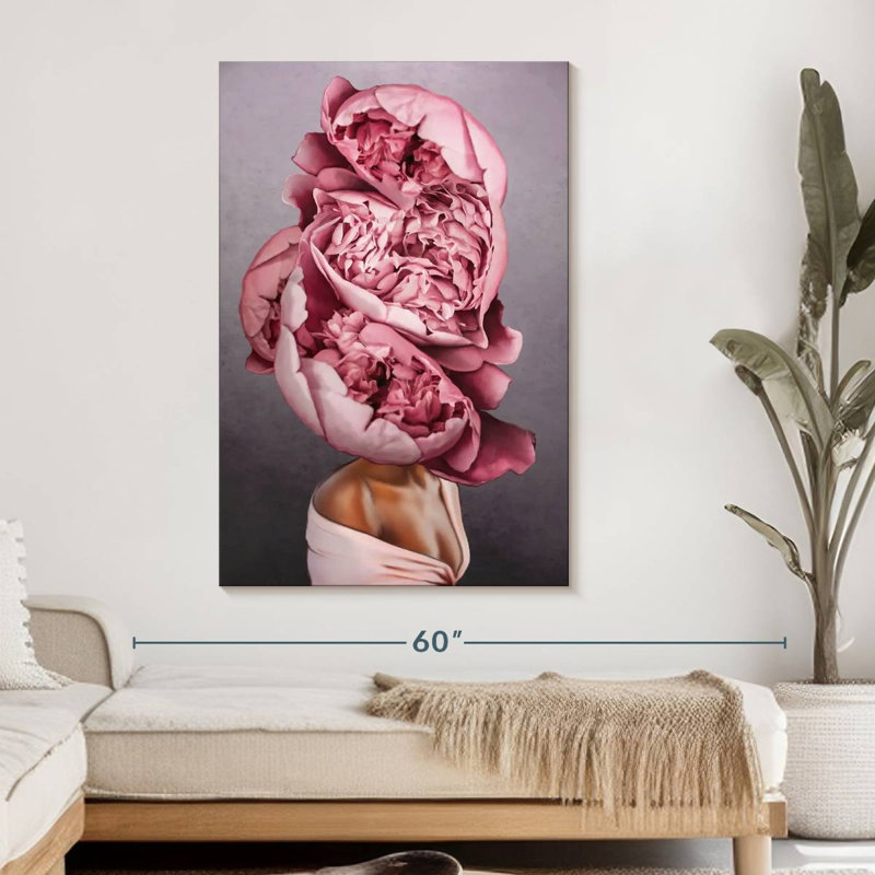 «Pink Floral Lady», reproduction sur toile, H 48 po x l 32 po x P 1,25 po