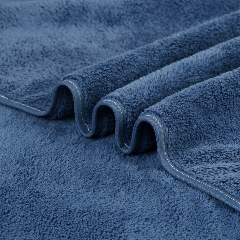 CoralFle1-20210603 Bath Towel, Navy