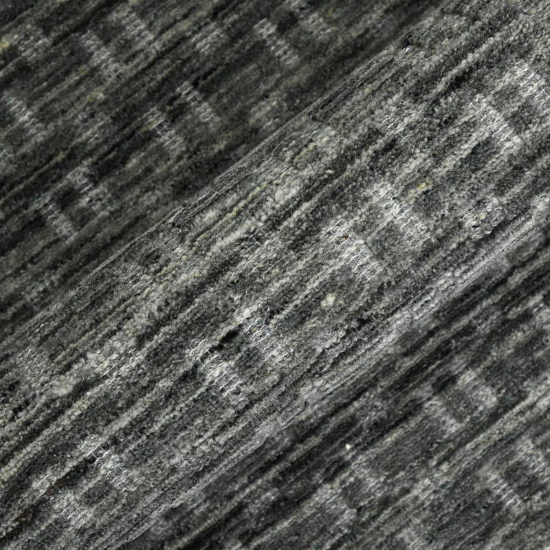 Sioeli Wool Geometric Indoor Rug, Rectangle 2' x 3'