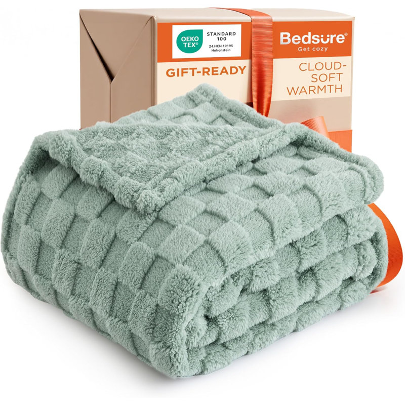Jeté GentleSoft vert sauge pour le canapé