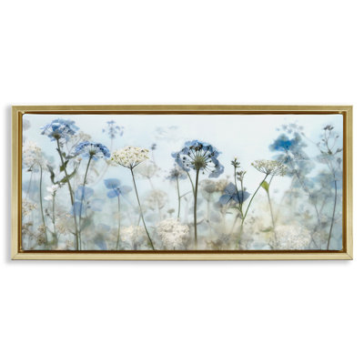 "Blue Wildflower Blooms", art mural sur toile flottante par Irene Weisz