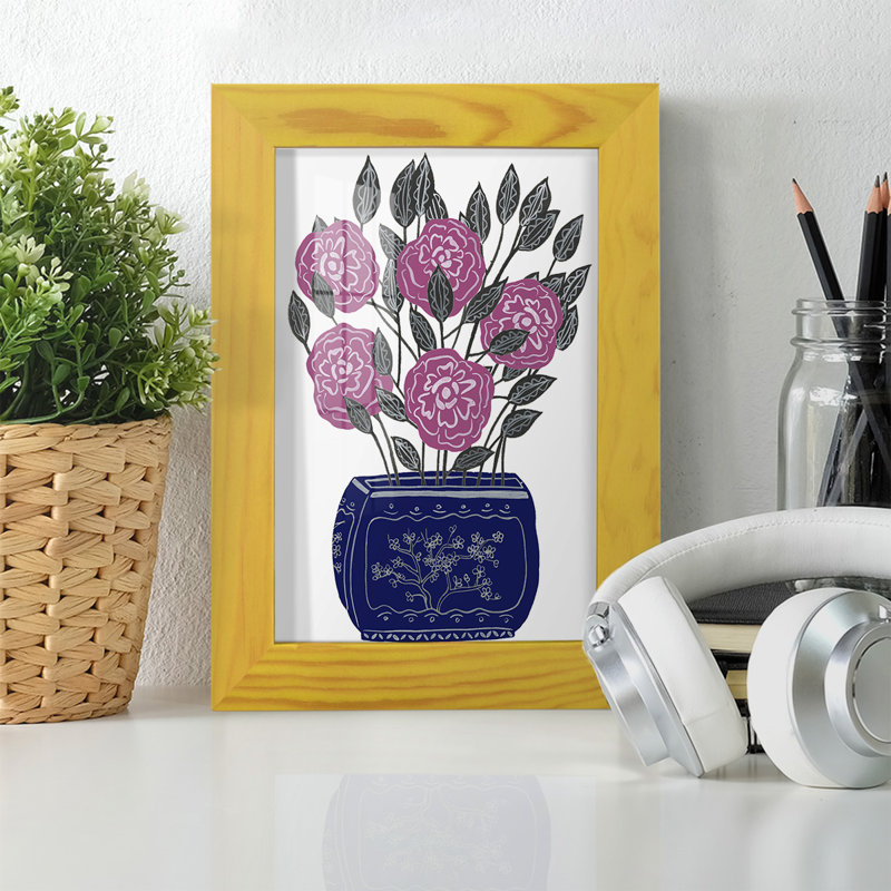 Edgardo, vase peint I, impression sur papier, H 9 po x l 7 po x P 1 po, Jaune tournesol