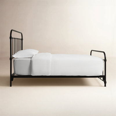 Niles Metal Spindle Bed