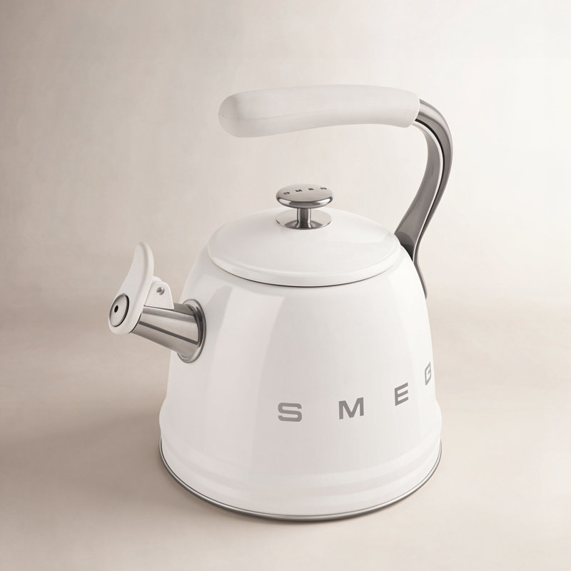 SMEG Whistling Stovetop Kettle, White