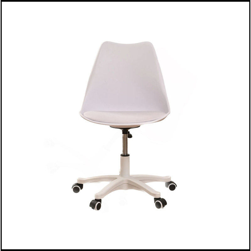 Chaise de bureau polyvalente et ergonomique pour divers espaces, rehaussant le confort et le style