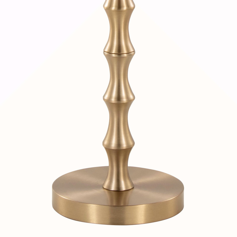 Table d'appoint 26,75 po