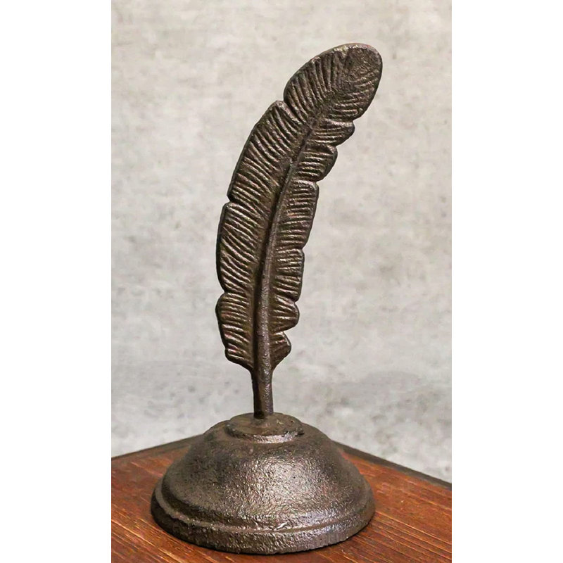 Sculpture de plumes d'aigle