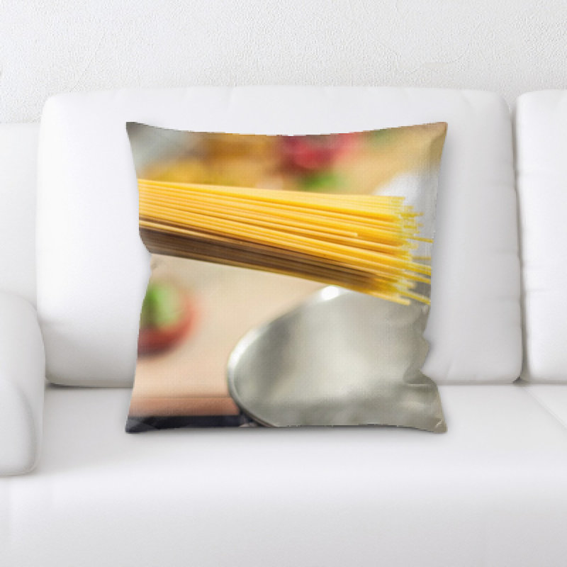 Coussin spaghetti