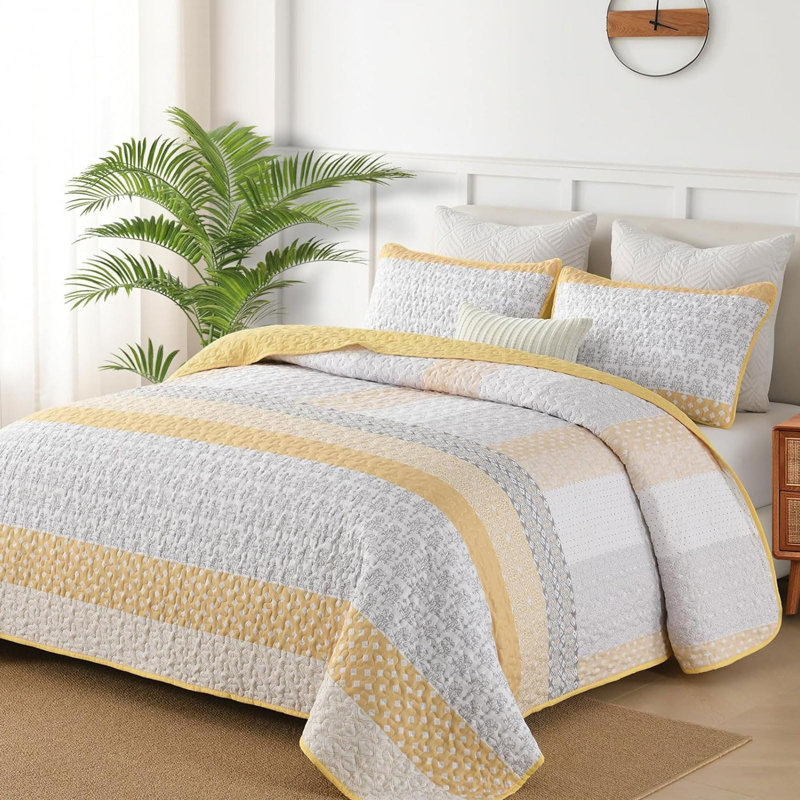 3-Piece Bohemian Stripe Quilt Set Lightweight Microfiber All Season, Queen Quilt + 2 Queen Pillowcases, Yellow